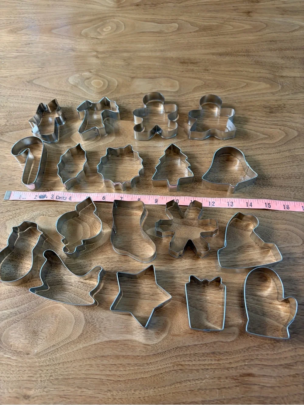 Wilton Holiday Time 18-Piece Cookie Cutter Set